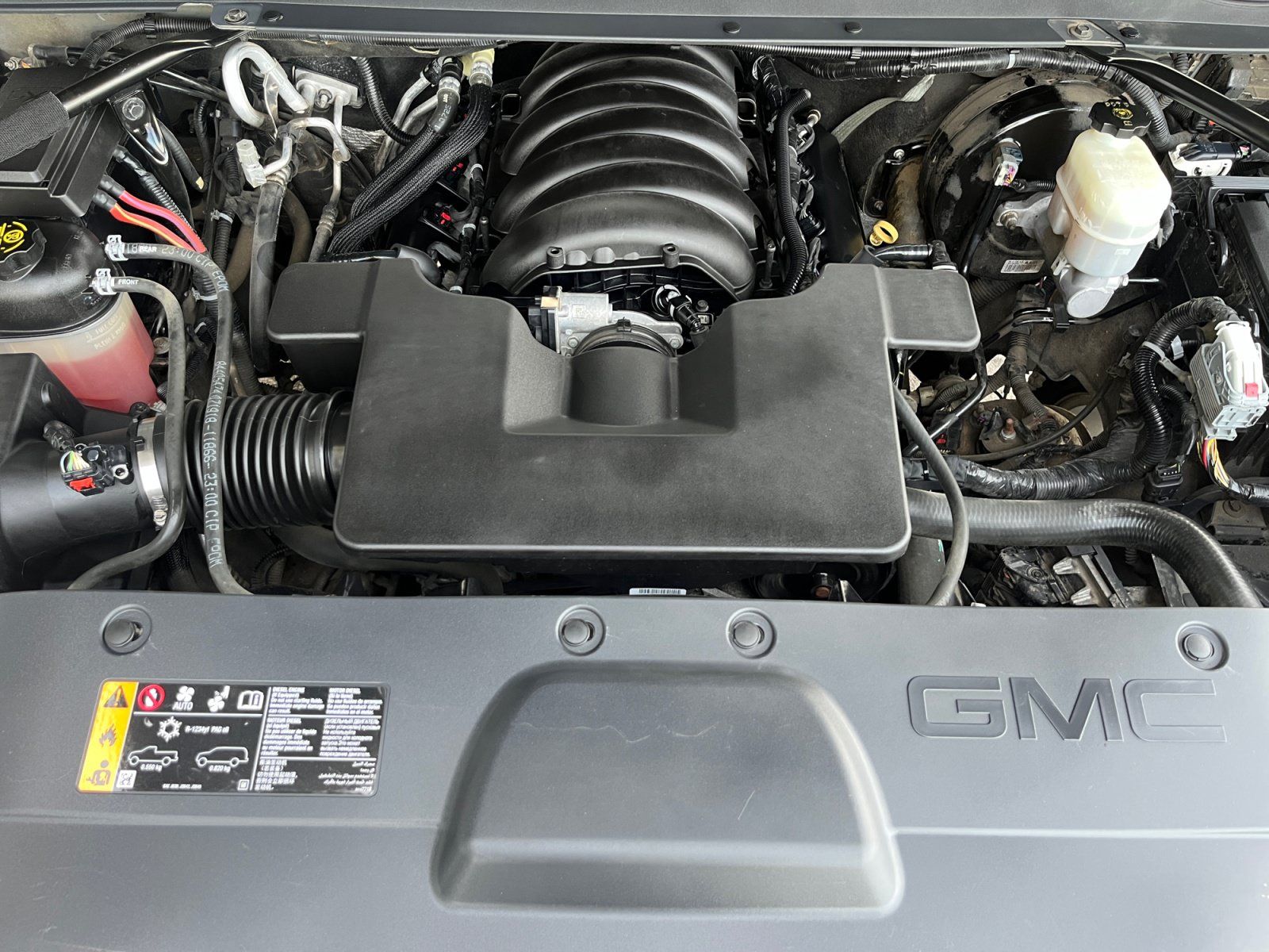 Used 2019 GMC Yukon Denali AWD/4WD image 21