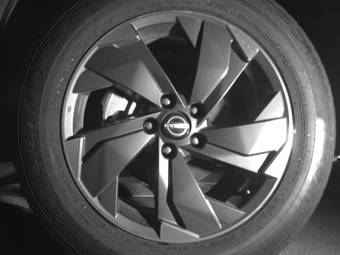 Used 2025 Nissan Rogue SV FWD image 12