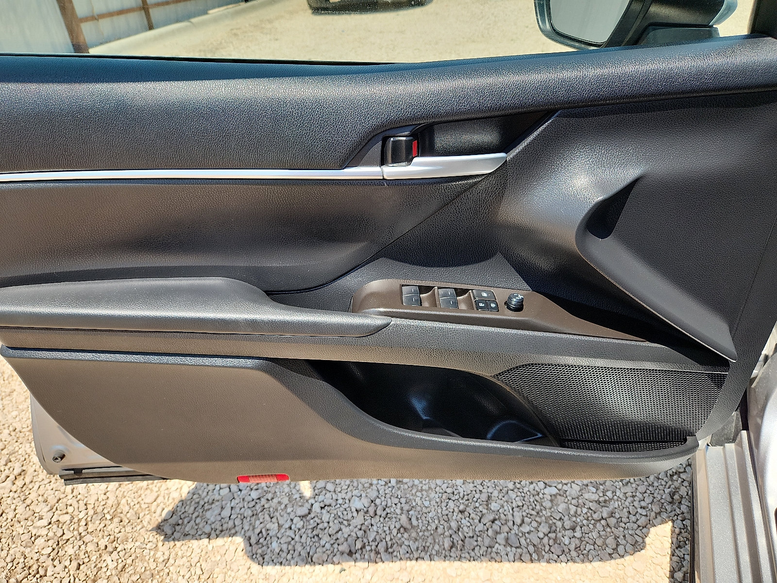 Used 2024 Toyota Camry SE FWD image 12