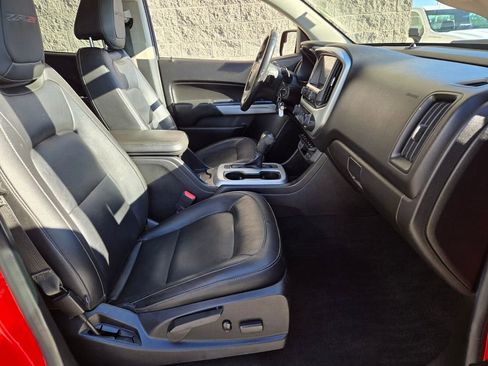 Used 2018 Chevrolet Colorado ZR2 image 18