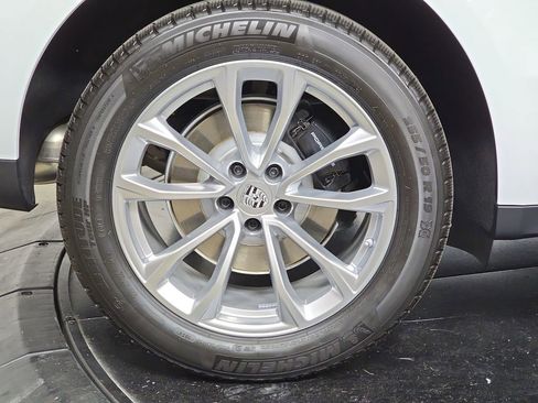 New 2026 Porsche Macan image 29