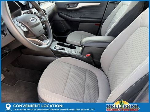 Used 2022 Ford Escape SE image 19