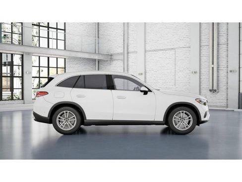 New 2027 Mercedes-Benz GLC 300 4MATIC image 16