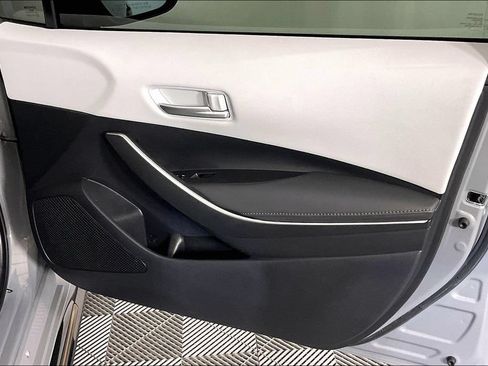 Used 2022 Toyota Corolla SE FWD image 21