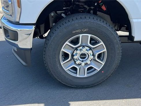 New 2025 Ford F350 Lariat image 11
