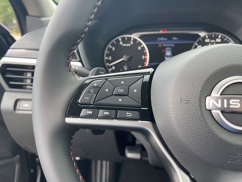 New 2025 Nissan Altima 2.5 SR w/ SR Premium Package image 15