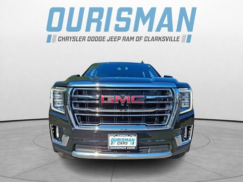 Used 2022 GMC Yukon XL SLT w/ SLT Luxury Package AWD/4WD image 2