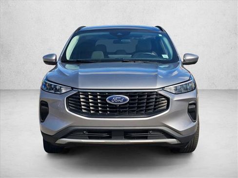 Used 2023 Ford Escape Active w/ Tech Pack #2 image 2