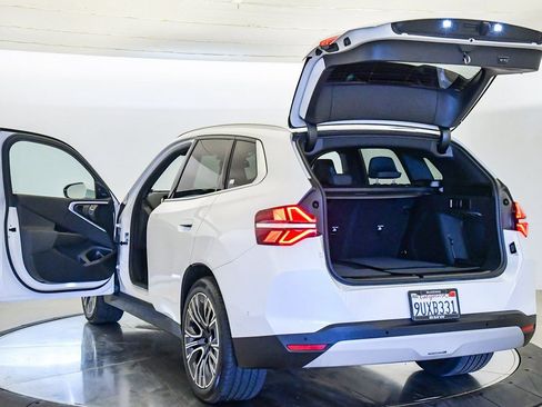 Used 2025 BMW X3 xDrive30i w/ Convenience Package image 25