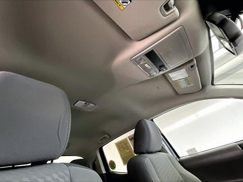 Used 2020 Toyota Tacoma SR5 image 25