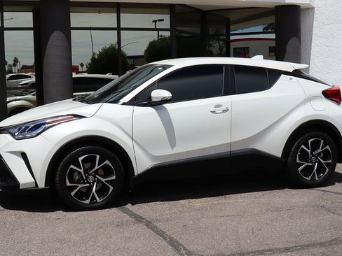 Used 2020 Toyota C-HR XLE FWD image 7