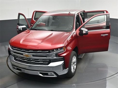 Used 2019 Chevrolet Silverado 1500 LTZ w/ LTZ Premium Package image 62