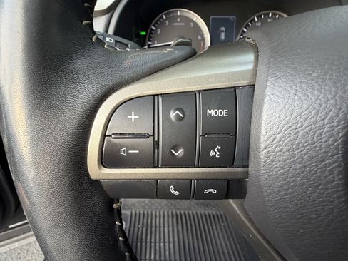 Certified 2022 Lexus RX 350 FWD w/ Premium Package image 18