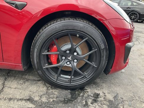 Used 2018 Tesla Model 3 Performance image 98