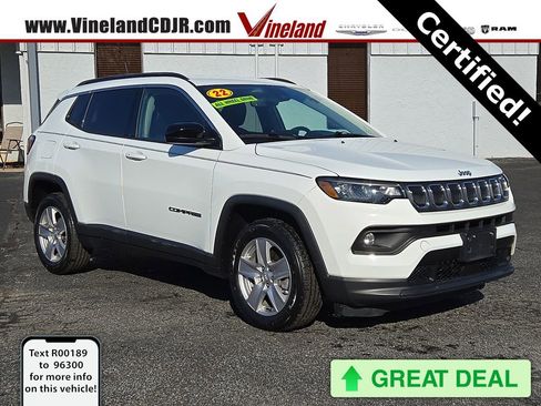 Used 2022 Jeep Compass Latitude w/ Convenience Group AWD/4WD image 1