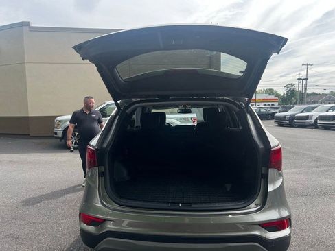 Used 2018 Hyundai Santa Fe Sport 2.0T AWD/4WD image 10