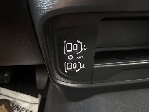 Used 2024 RAM 2500 Big Horn image 23