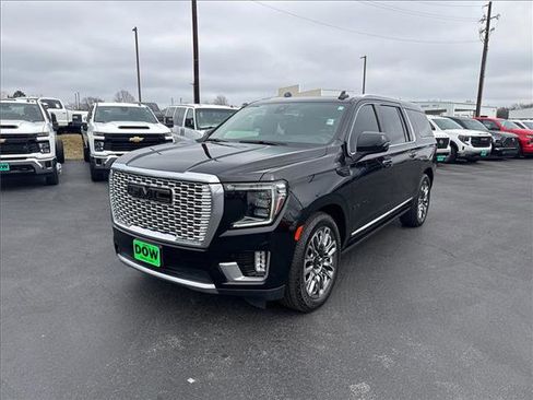 Used 2021 GMC Yukon XL Denali w/ Denali Ultimate Package image 1