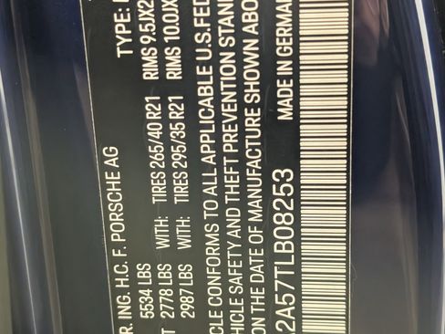 New 2026 Porsche Macan image 27