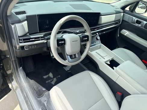 Used 2024 Hyundai Santa Fe SEL FWD image 25
