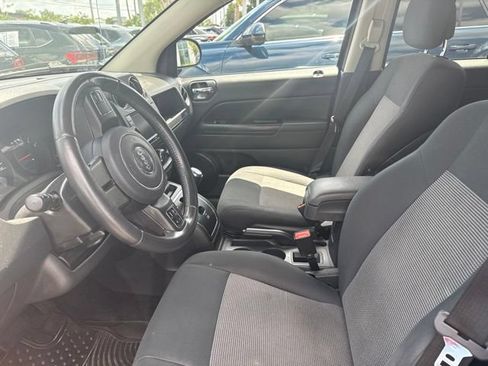 Used 2012 Jeep Compass Latitude w/ Sun/Sound Group FWD image 15