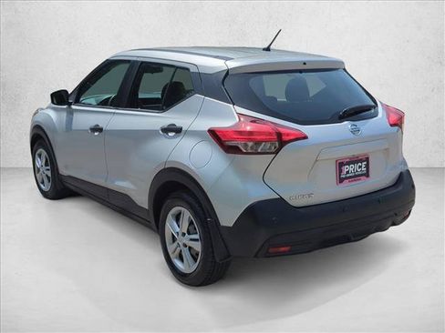 Used 2020 Nissan Kicks S FWD image 5