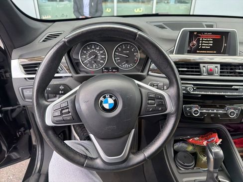 Used 2017 BMW X1 xDrive28i image 7