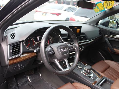 Used 2018 Audi Q5 2.0T Premium Plus AWD/4WD image 19