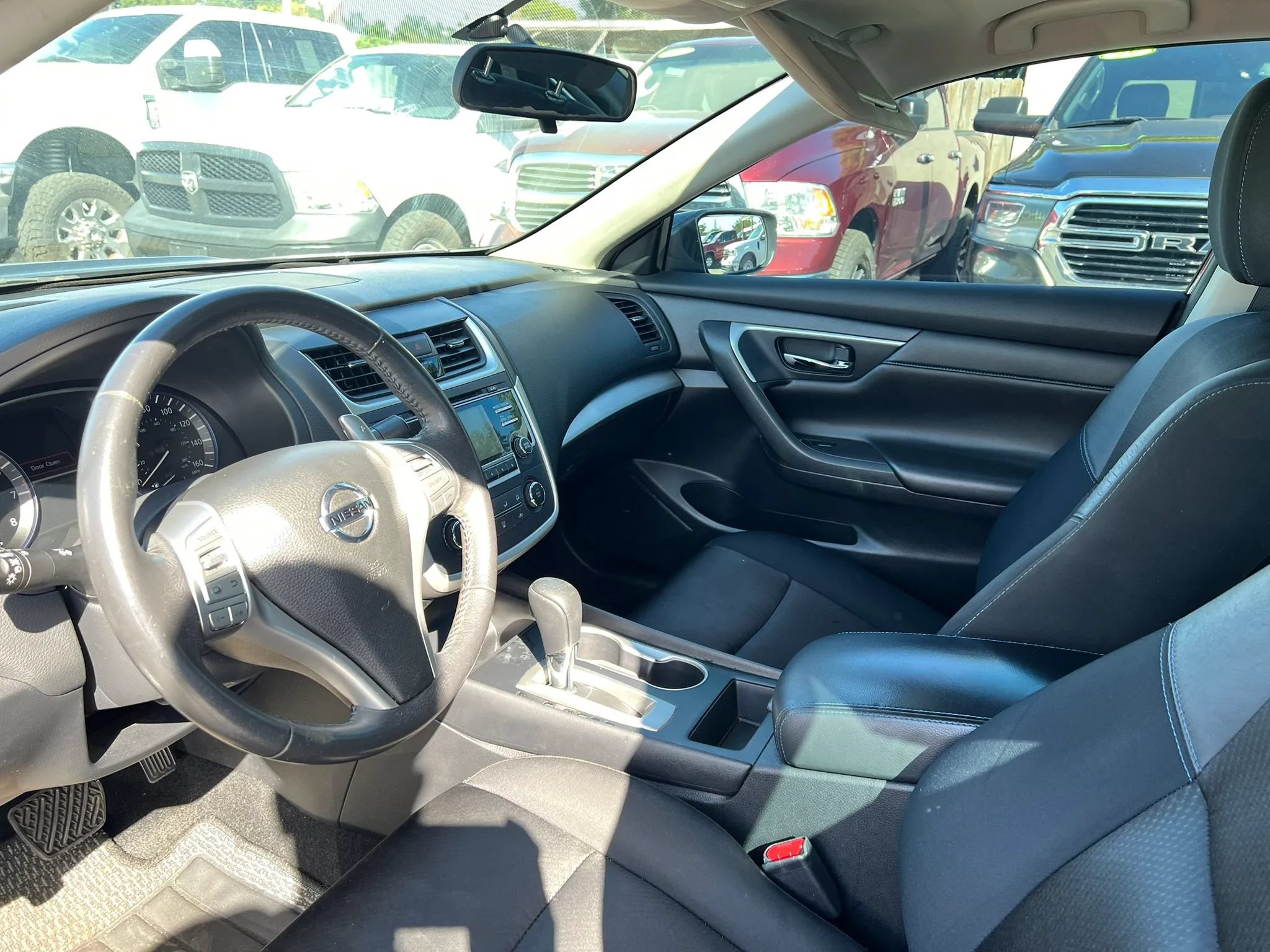 Used 2017 Nissan Altima 2.5 SR FWD image 10