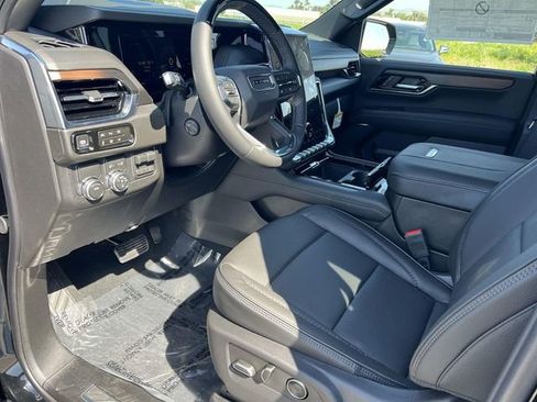 New 2026 GMC Yukon XL Denali w/ Advanced Technology Package RWD image 9