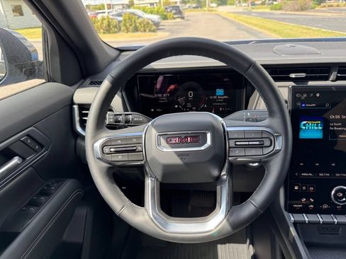 Certified 2026 GMC Terrain Elevation w/ LPO, Floor Liner Package FWD image 18