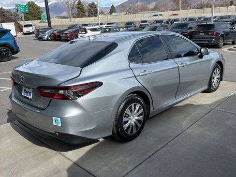 Used 2022 Toyota Camry LE w/ Audio Upgrade Package image 4