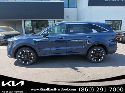 New 2026 Kia Sorento EX AWD/4WD image 2