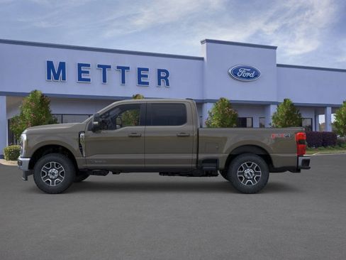 New 2026 Ford F250 Lariat w/ FX4 Off-Road Package image 25