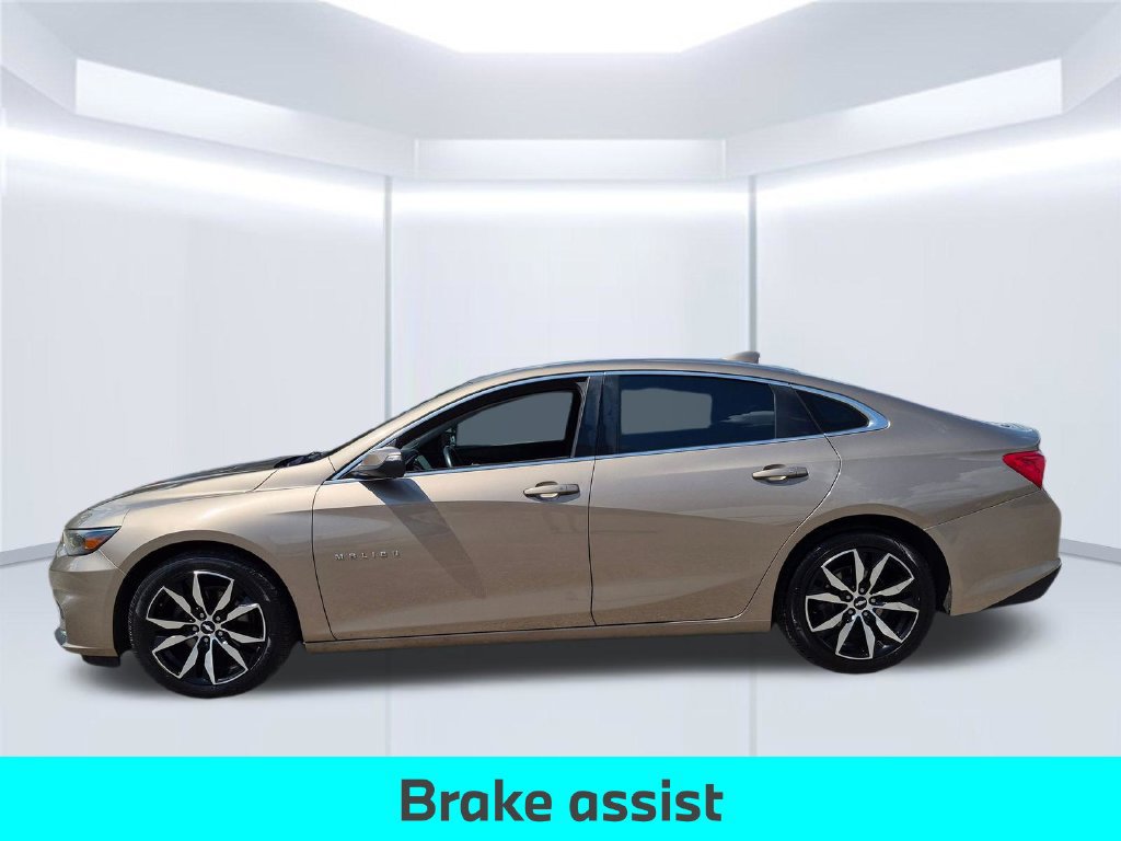 Used 2018 Chevrolet Malibu LT FWD image 2