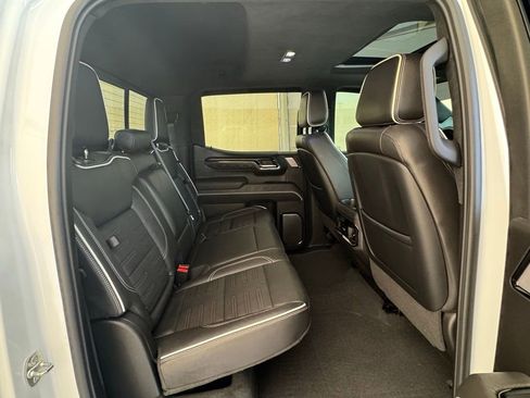 Used 2024 GMC Sierra 1500 AT4X image 21