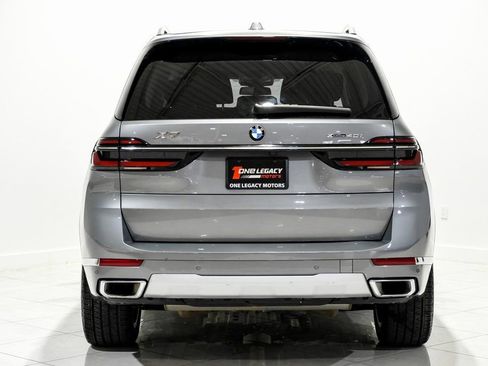 Used 2024 BMW X7 xDrive40i w/ Premium Package AWD/4WD image 8