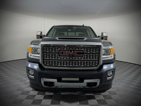 Used 2019 GMC Sierra 2500 Denali image 8