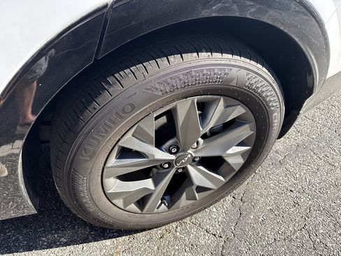 Used 2024 Kia Sportage SX FWD image 11