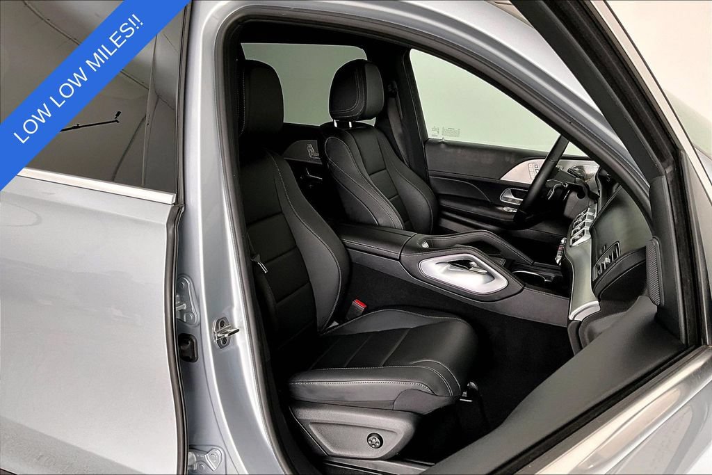 Used 2025 Mercedes-Benz GLS 450 4MATIC image 8