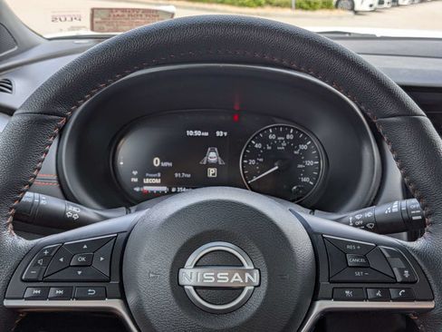 Used 2024 Nissan Kicks SR w/ SR Premium Package FWD image 32