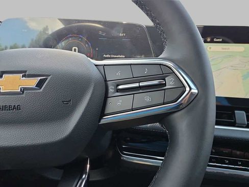 New 2026 Chevrolet Equinox LT FWD image 25