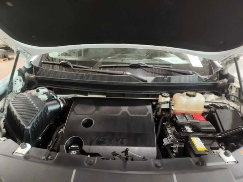 Used 2019 Chevrolet Traverse LT image 7