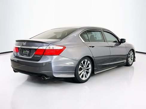 Used 2015 Honda Accord Sport image 9