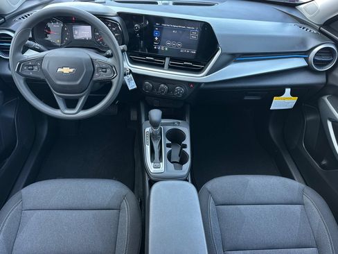 New 2026 Chevrolet Trax LS w/ LS Convenience Package FWD image 13
