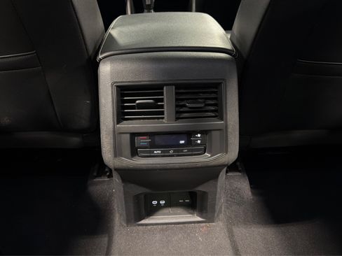 Used 2022 Volkswagen Atlas SE AWD/4WD image 39