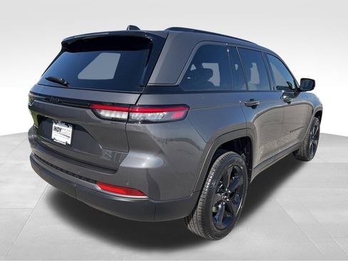 New 2026 Jeep Grand Cherokee Limited image 4