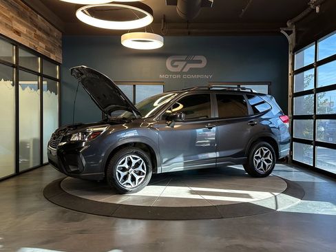 Used 2019 Subaru Forester Premium AWD/4WD image 24