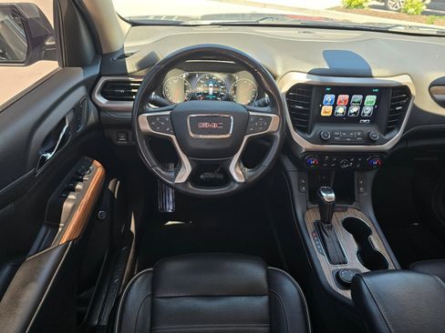 Used 2019 GMC Acadia Denali w/ Technology Package FWD image 13