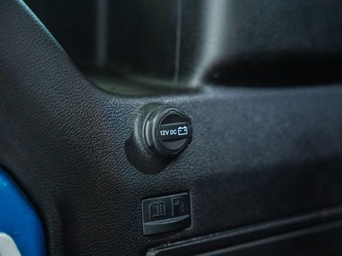 Used 2024 Jeep Wrangler Unlimited w/ Convenience Group AWD/4WD image 10